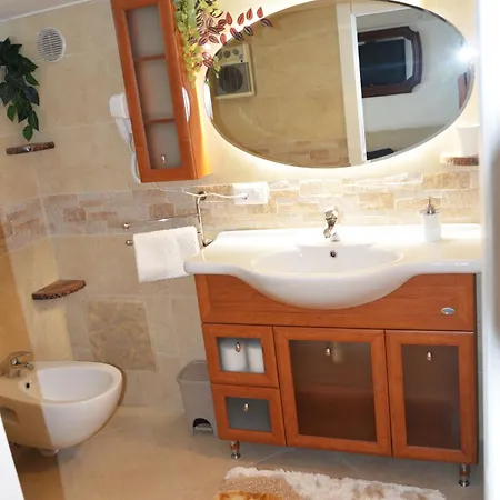 Apartament Domus Athena Bari