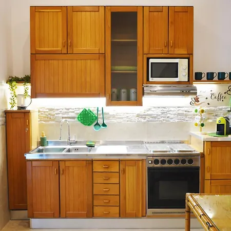 Domus Athena Барі